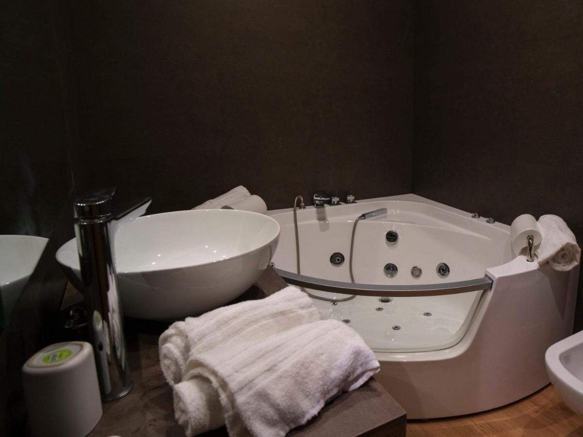 Albergo Ristorante Plaza Tornolo ภายนอก รูปภาพ