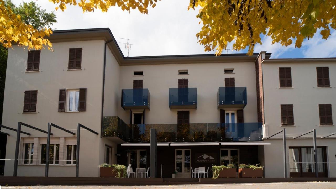 Albergo Ristorante Plaza Tornolo ภายนอก รูปภาพ